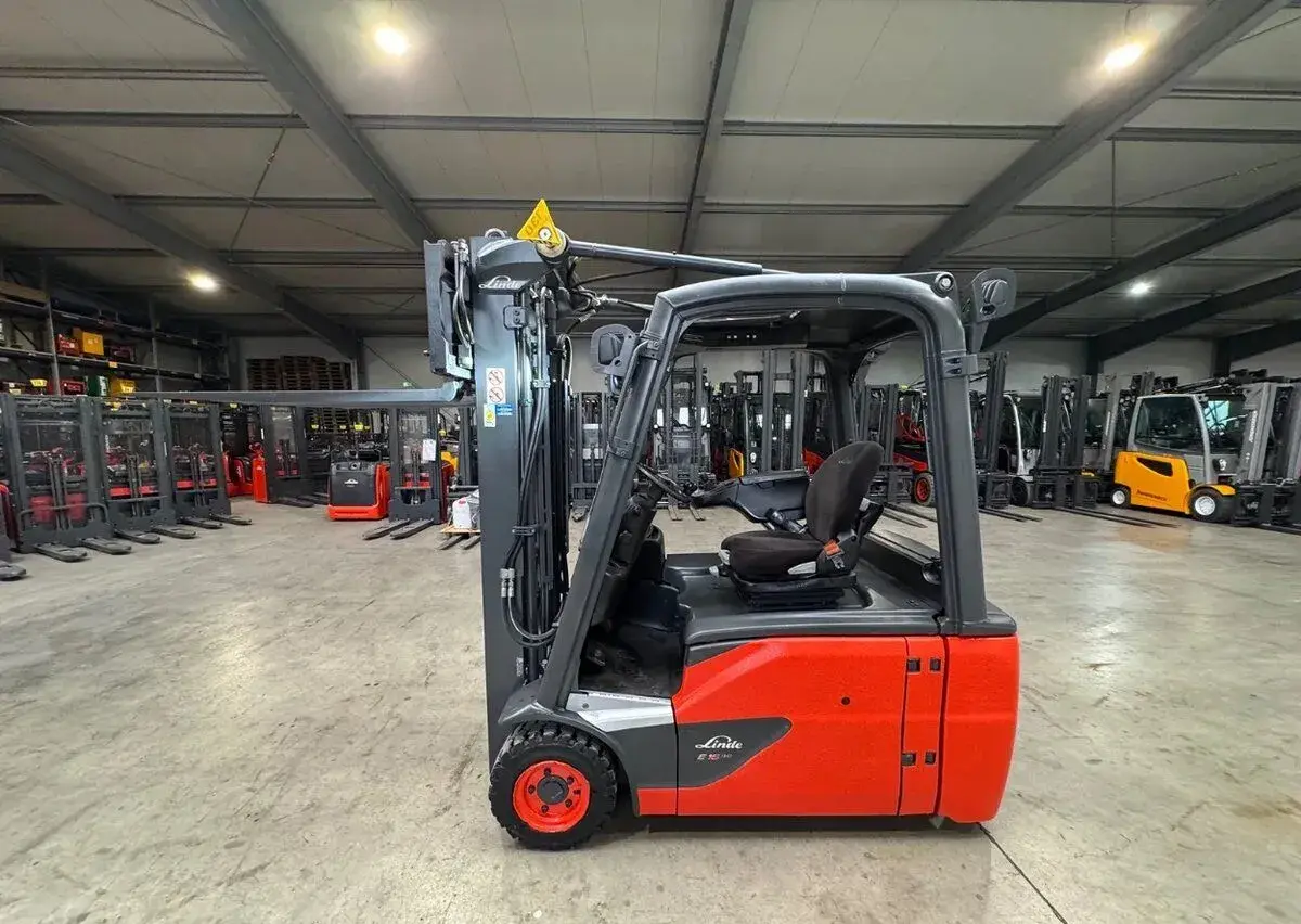 LINDE E16L – Elektrický vysokozdvižný vozík, nosnost 1 600 k