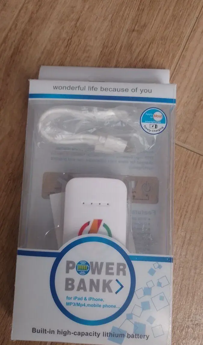 Power Banku 5200mAh. Nová originál zabalená.