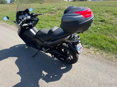 Yamaha t max 530