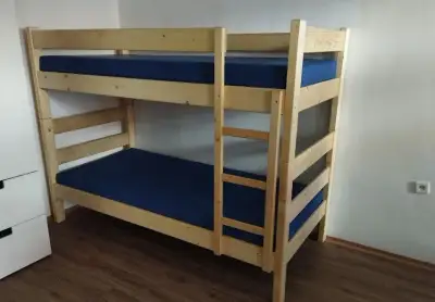 Extra masivní silná patrová postel - palanda