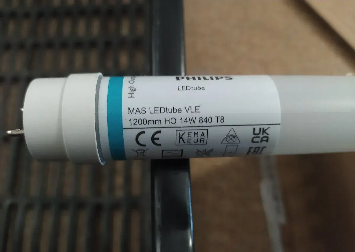 LED trubice PHILIPS - NOVÉ