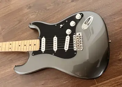 Fender Eric Clapton Stratocaster USA 2018 – Pewter – sta