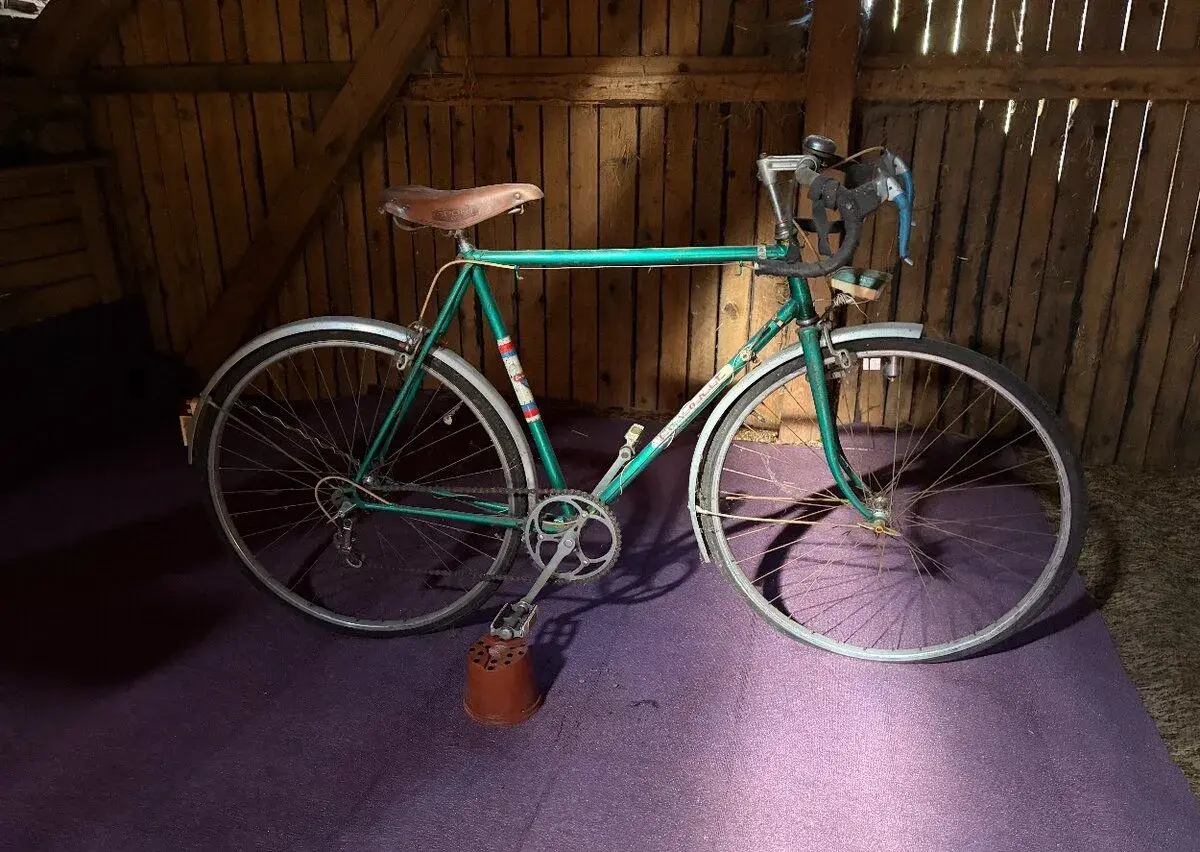Retro silniční kolo Favorit – původní stav, veterán