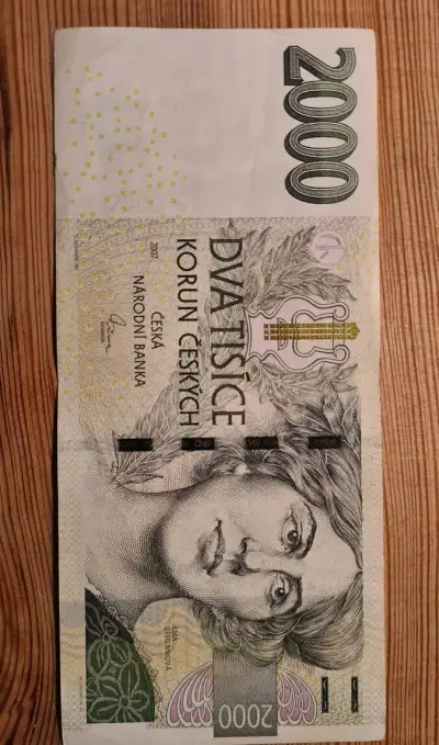 Bankovka 2000 Kč série E01