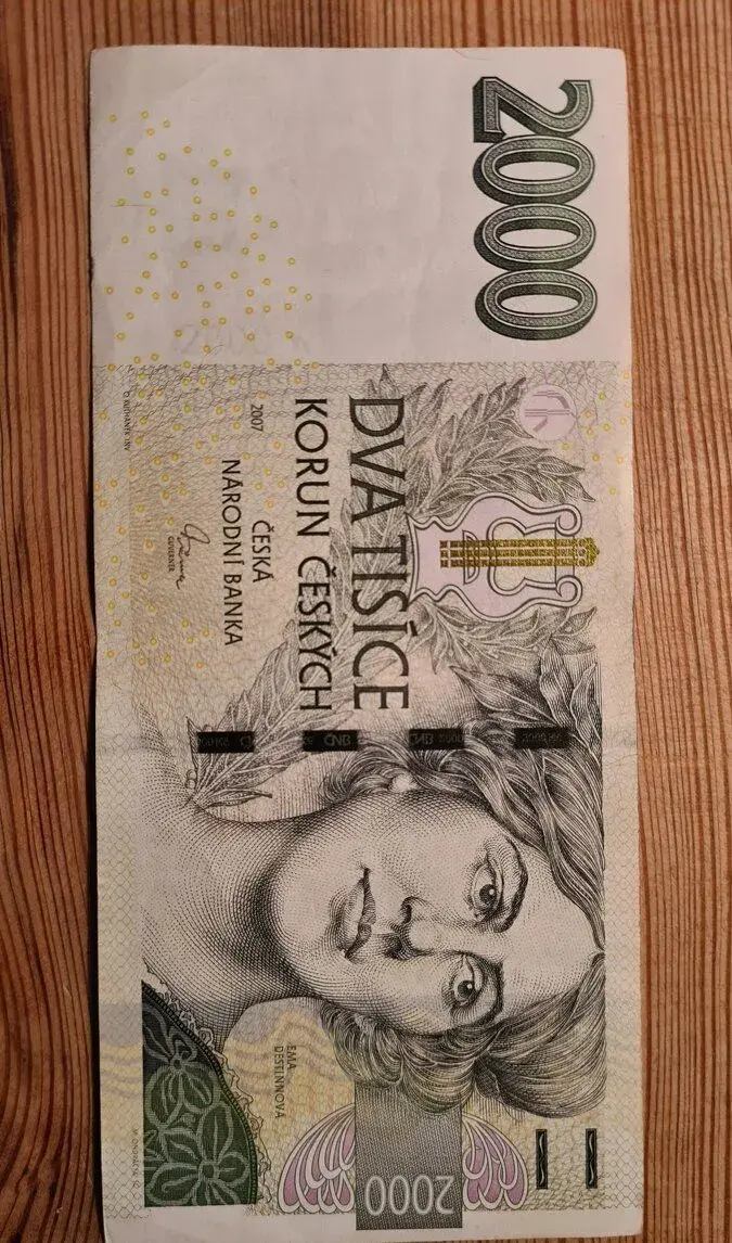 Bankovka 2000 Kč série E01
