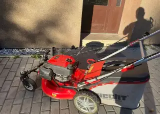 Pojezdová sekačka HECHT