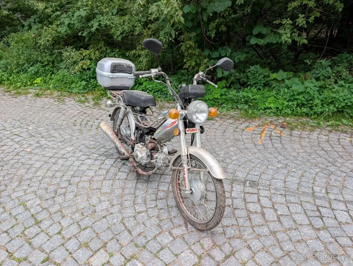 Yuki 50Q-2 (2009) s doklady – na díly/k opravě