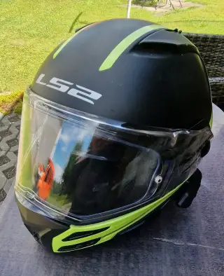 Vyklápěcí LS2 s intrekomem, v ceně kšilt.XXL