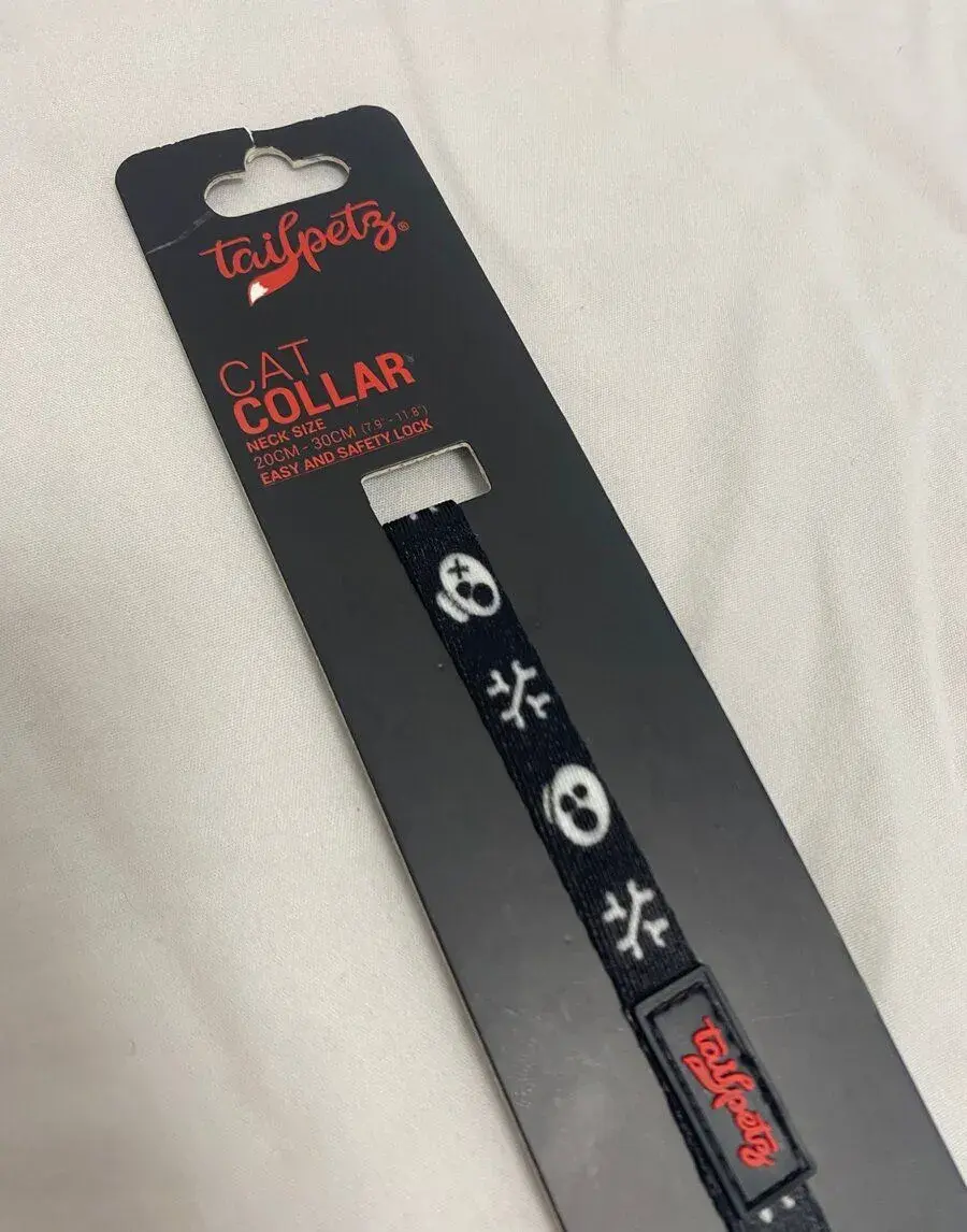 Černý stylový obojek pro kočky Tailpetz 20–30 cm – nový