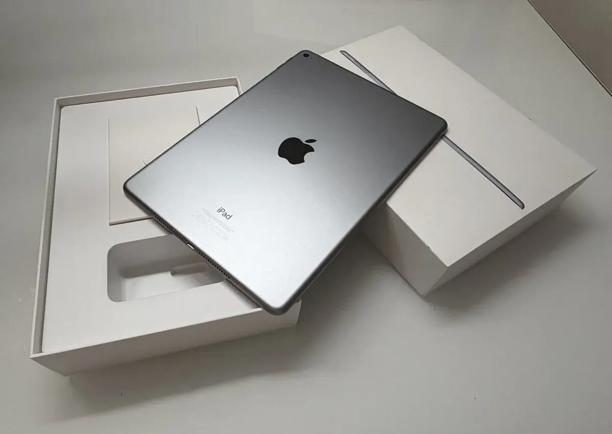 iPad Air 2 64GB space grey - 1. majitel