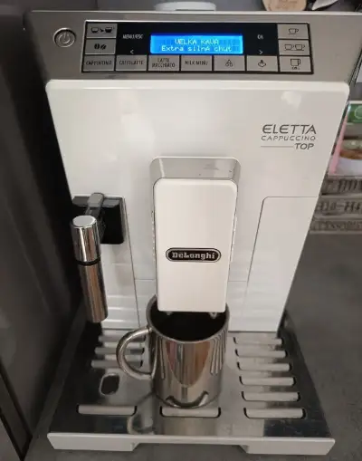 Kávovar DeLonghi