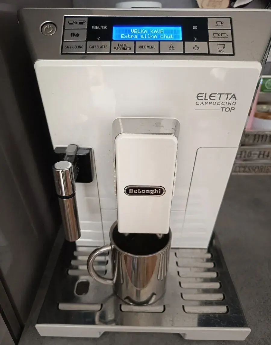 Kávovar DeLonghi