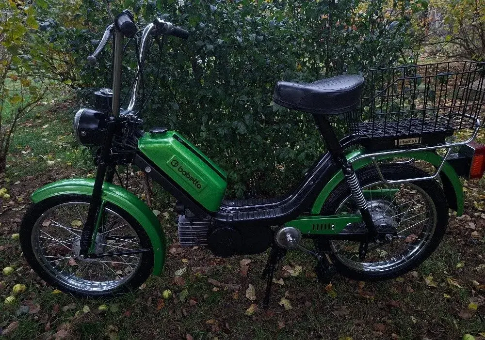 Babeta 210 zelená metalíza.