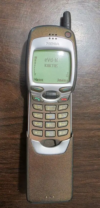 Retro NOKIA 7110