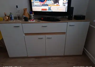 Komoda, noční stolek, TV skříň, ZAMLUVENO
