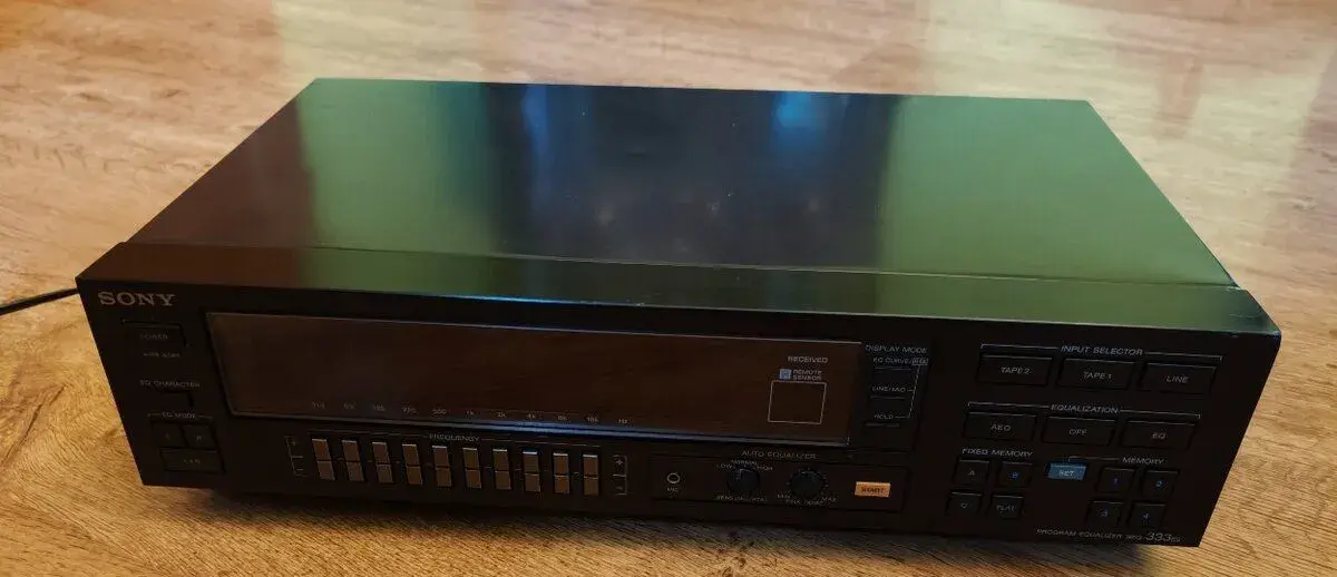 10 pásmový grafický equalizer Sony SEQ333 ES (1985-91),čti p