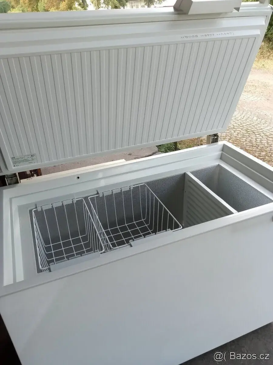 Pultový kvalitní mrazák AEG ( low frost )