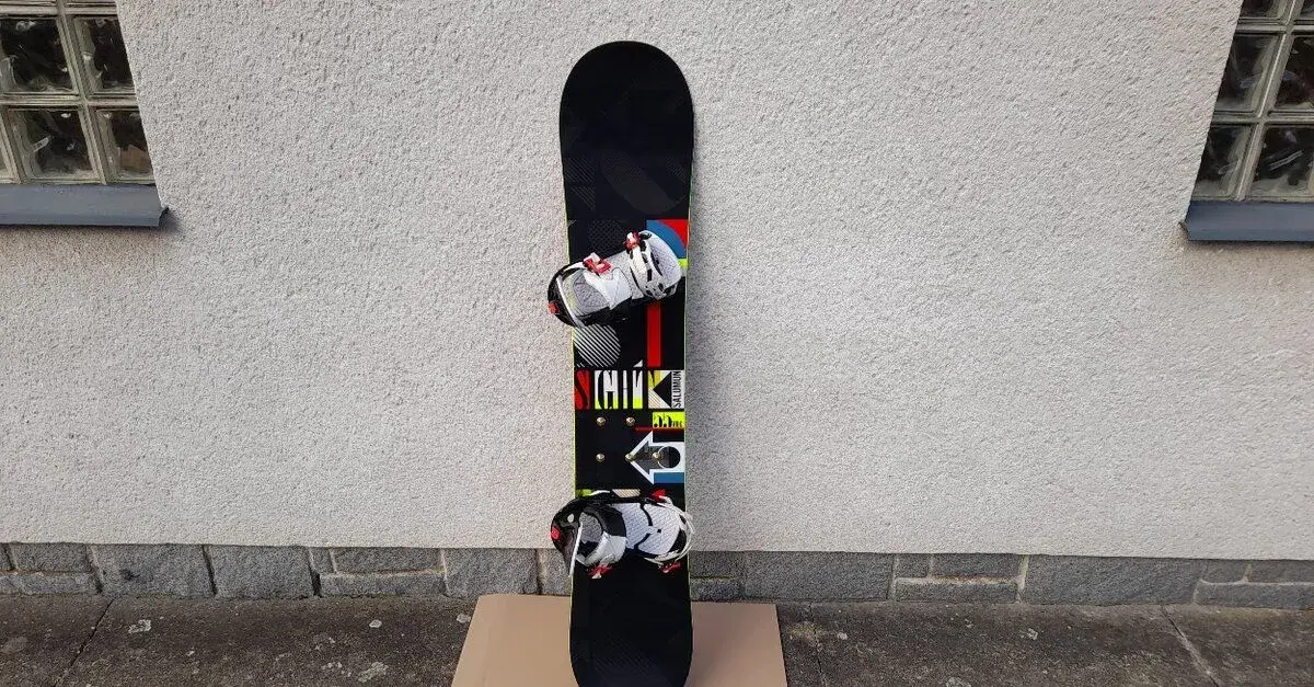 Kvalitní snowboard Salomon 155 cm
