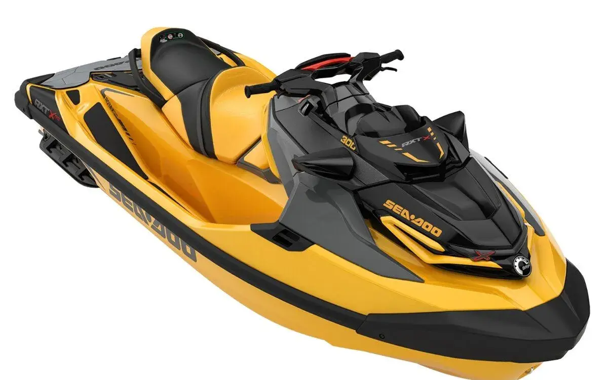 VODNÍ SKUTR YAMAHA a SEADOO