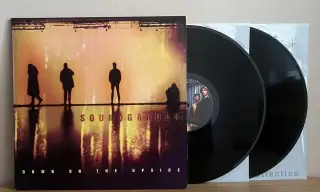 Soundgarden – Down On The Upside