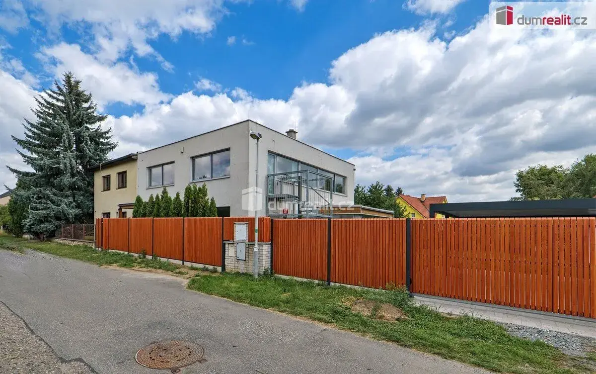 Prodej RD 6+1 168m2 2xPS novostavba P-5 Slivenec