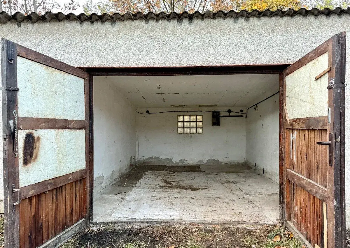 Prodej garáže 18m2, ulice U Hajské, Strakonice