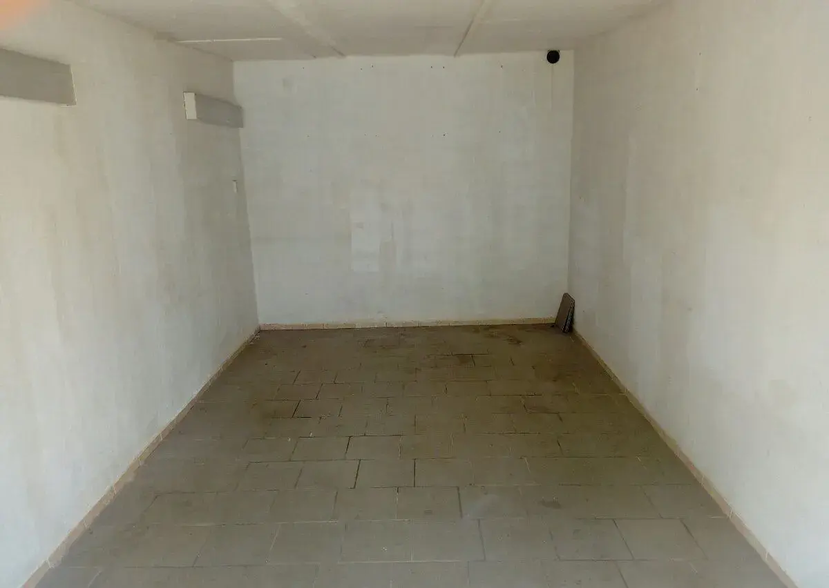 Pronájem garáže Dobřany