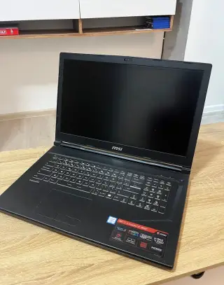 MSI Leopard 8RE