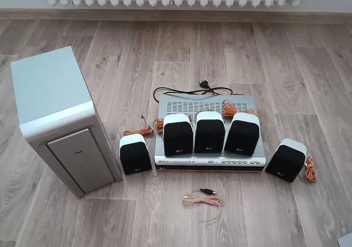 Domaci kino LG LH-T255SD