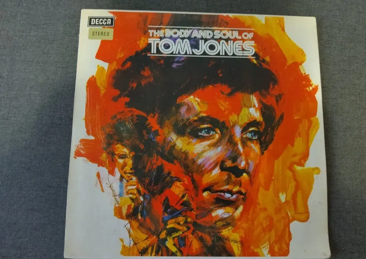 LP - TOM JONES - The Body And Soul - SKL 5162