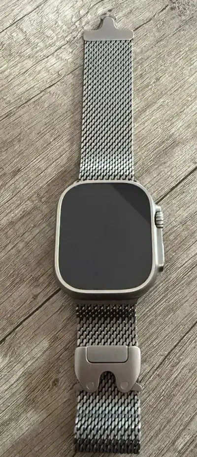 Apple Watch Ultra 2 Titanium