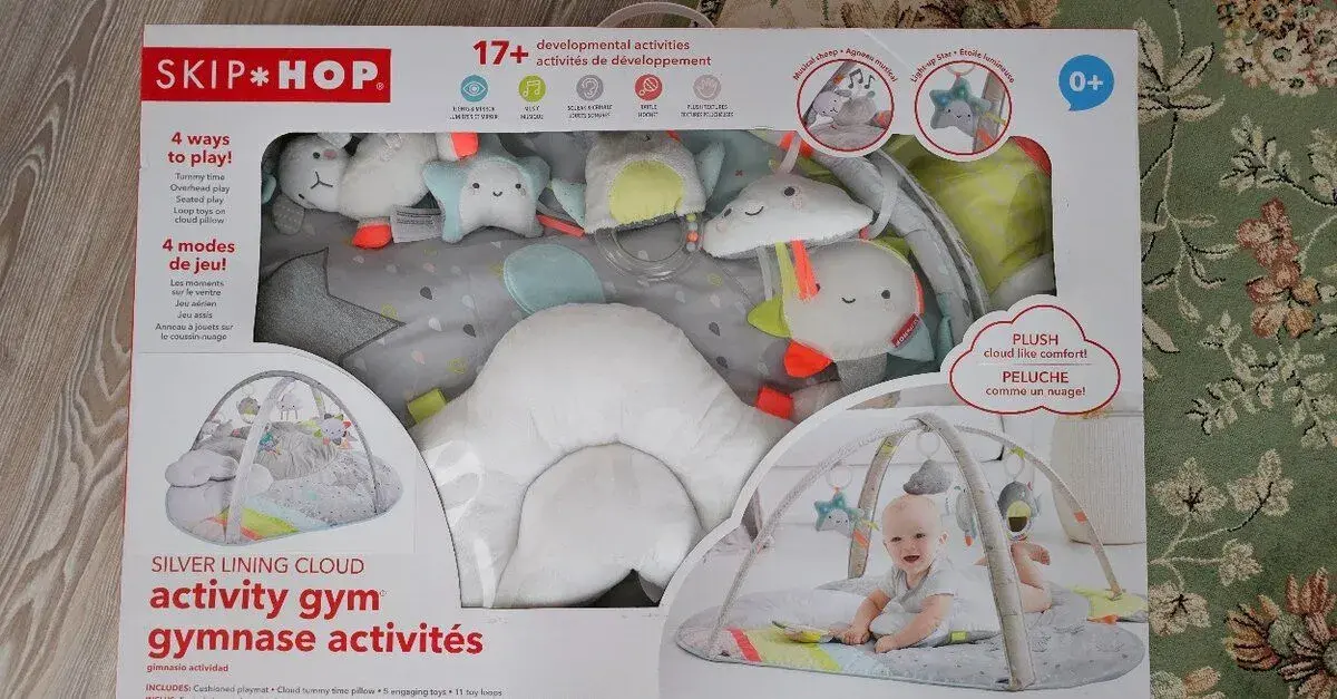 Skip hop Silver Lining Hrací deka s obloukem