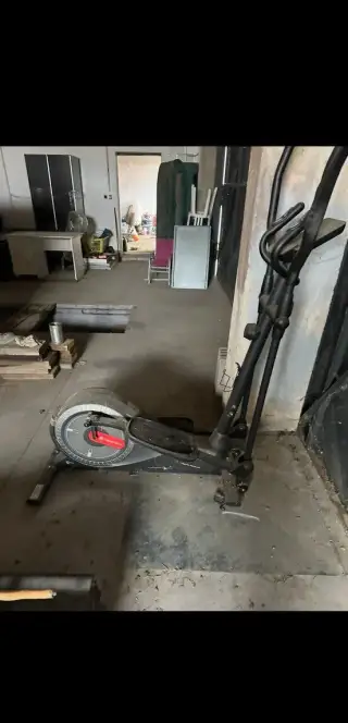 Eliptický trenažer Insportline