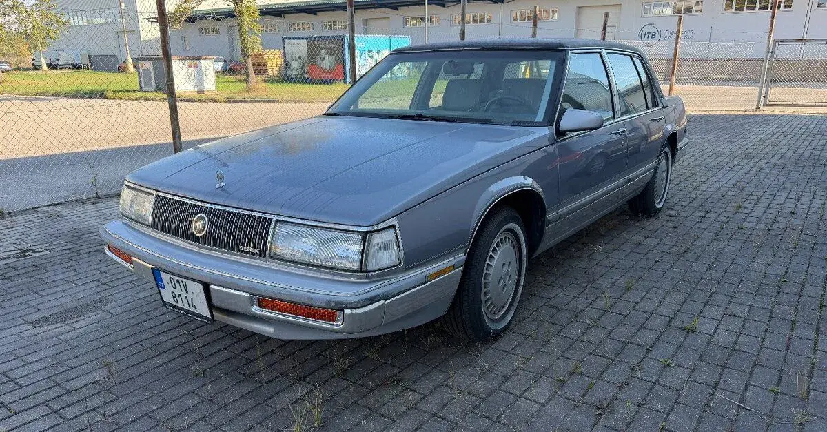 Buick - Elektra Park Avenue Ultra