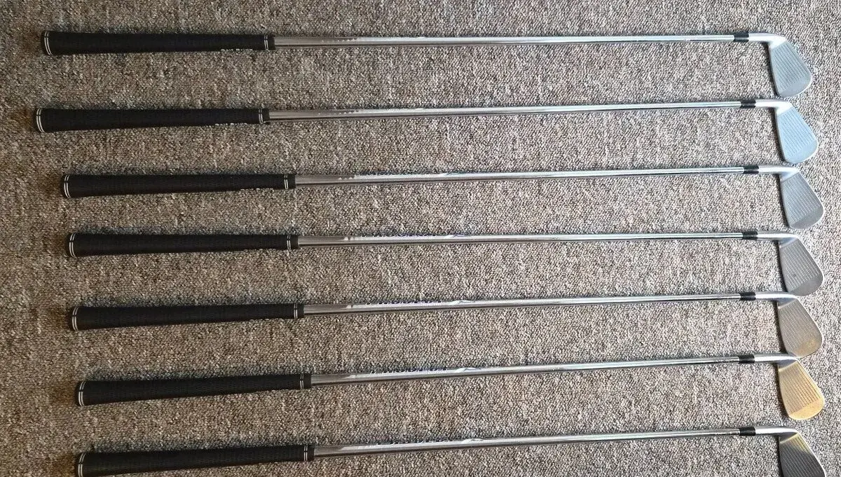 Sada želez Mizuno JPX 900 Forged (4–PW),