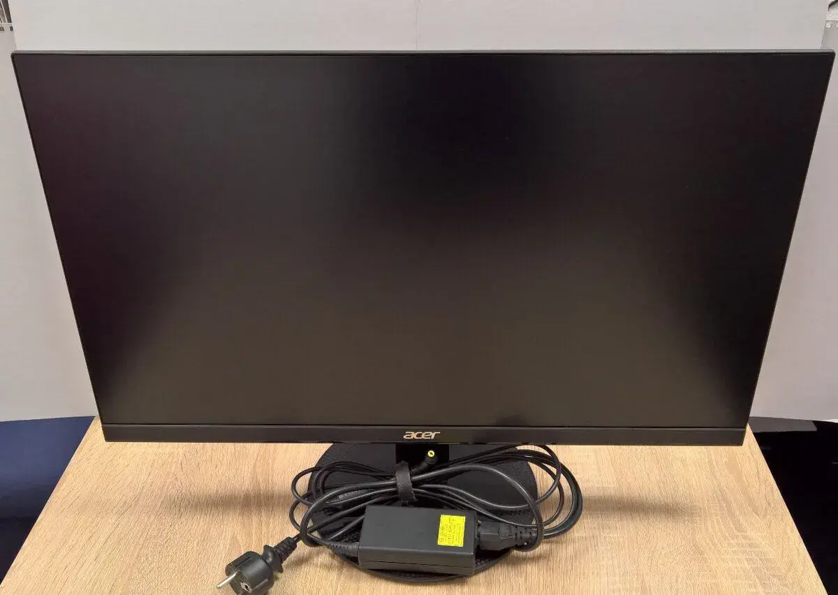 Monitor Acer SA240Y bid