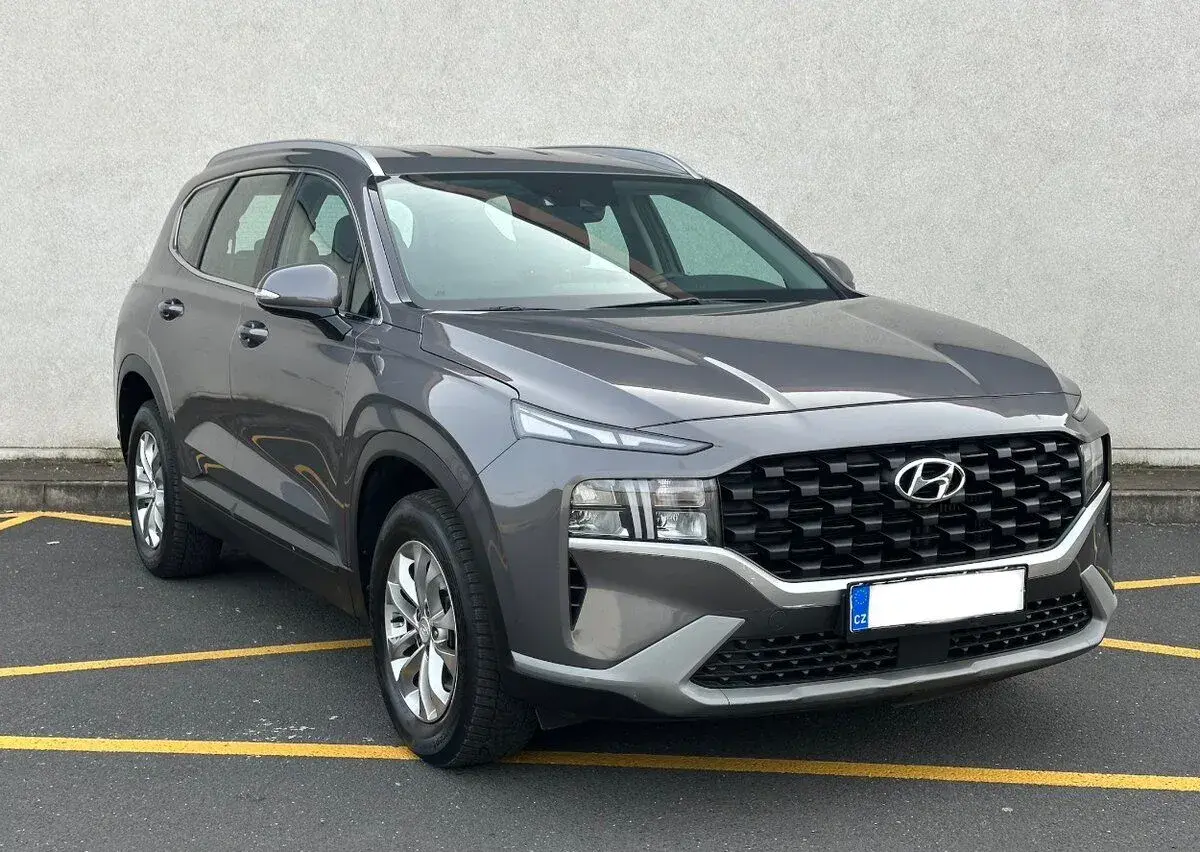Santa fe 2,2crdi,59tis.km,147kw,7míst, 2022