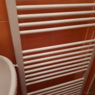 Radiátory má vodu 180cm