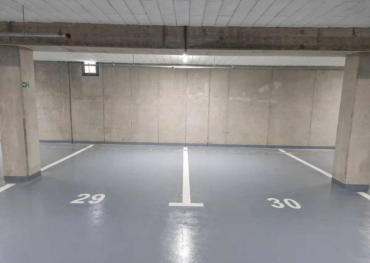 PRONÁJEM ROZŠÍŘENÉHO GARÁŽOVÉHO STÁNÍ ŠIBENIK - OLOMOUC
