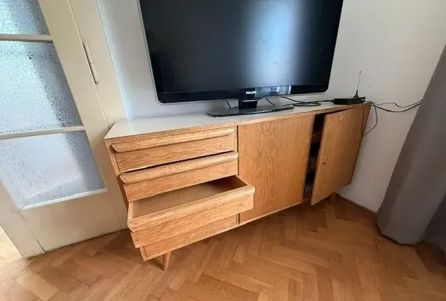 Originální retro komoda / TV stolek – 60.–70. léta, vintage