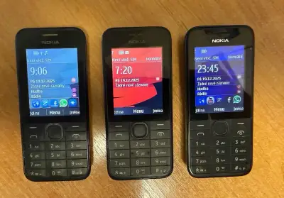 NOKIA 208 plně funkční s originální baterií, červená a černá