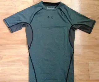 UNDER ARMOUR - COMPRESNÍ TRIKA HEAT GEAR "S" a "XS" (SR)