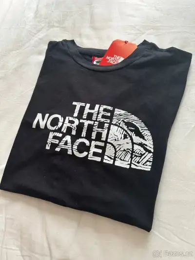 The North face black t-shirt