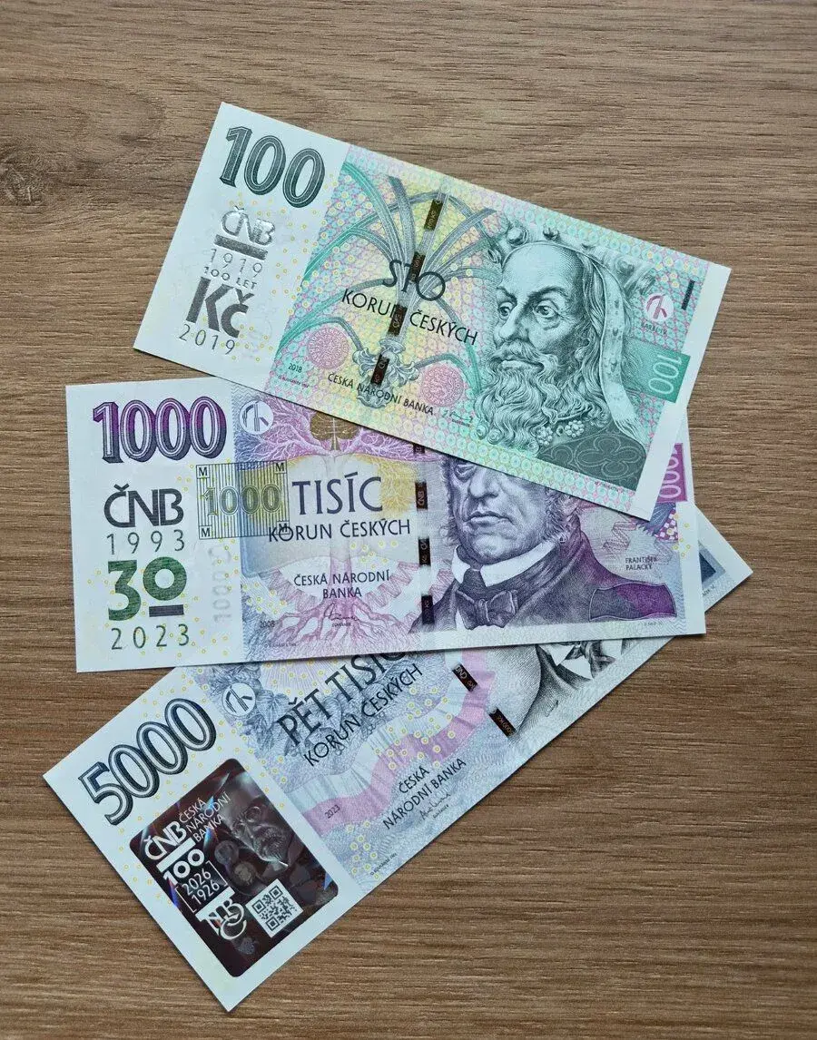 KOMPLET + PŘEBAL: Výroční bankovky ČNB 5000, 1000 a 100 Kč