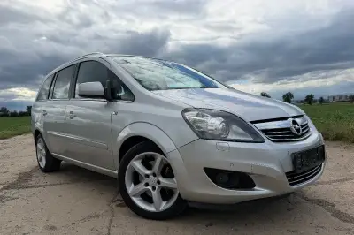 Opel Zafira – 2013, 182 000 km