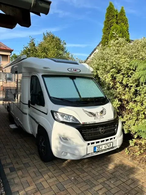 LMC Cruiser Passion T 673 G, DPH, Výbava