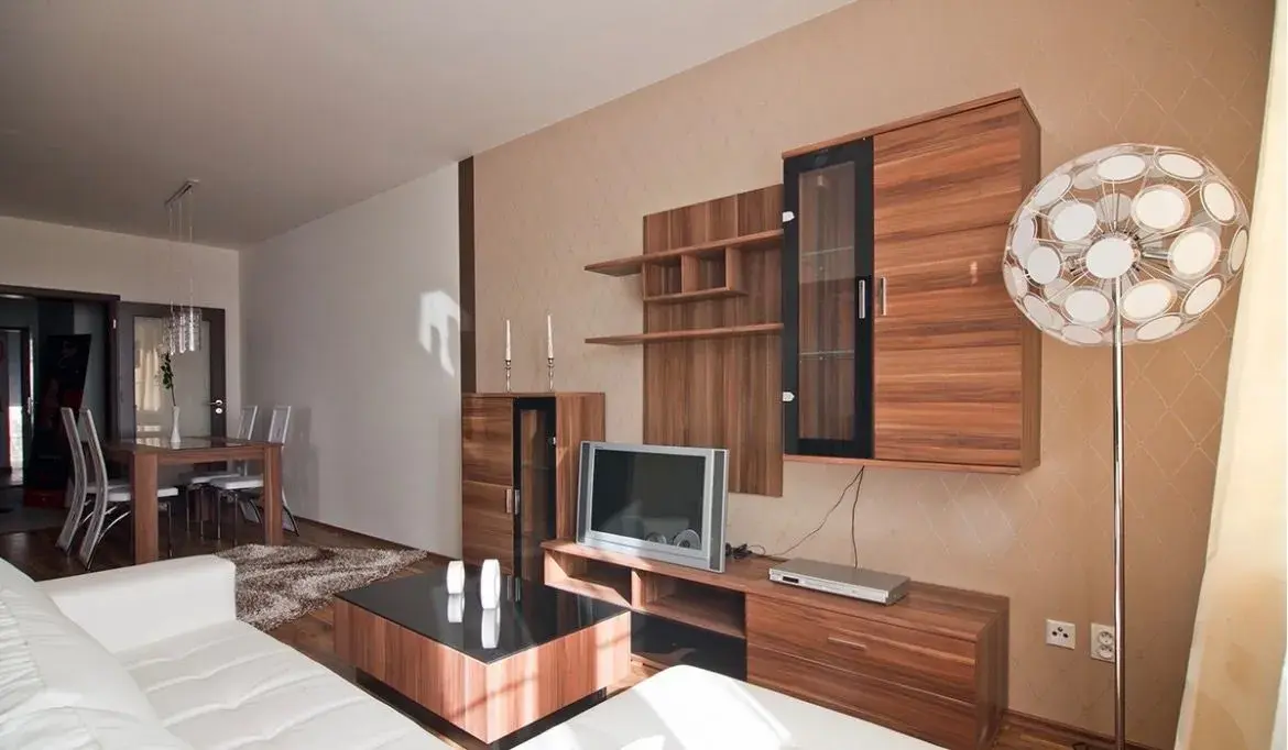 Pronájem bytu 2+kk, 69 m2, Liberec Rochlice