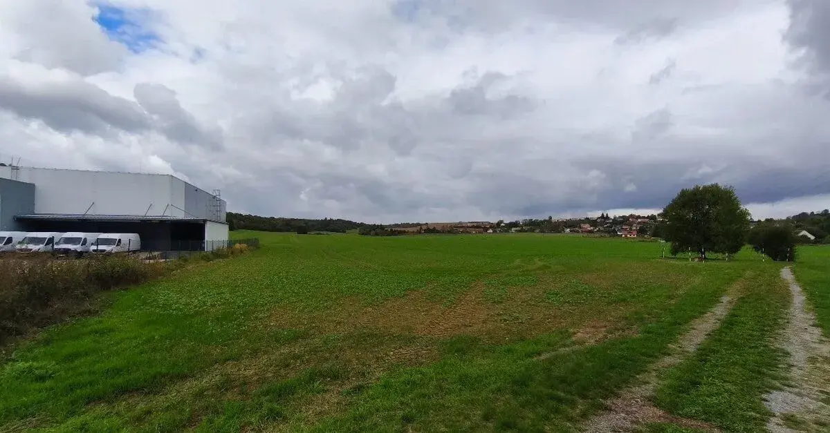 Stavební pozemek na halu Jedovnice