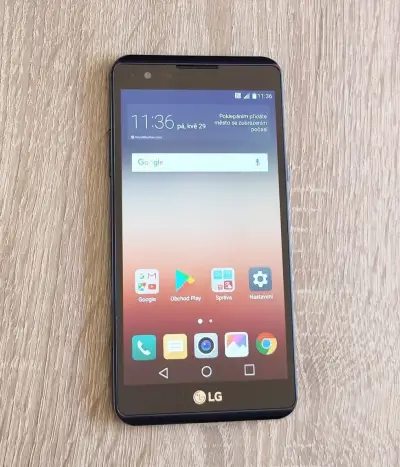 DOTYKOVÝ MOBILNÍ TELEFON LG X POWER (K220)