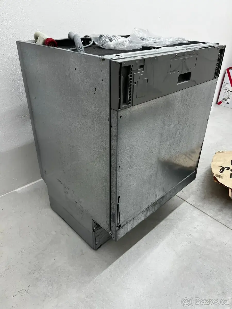 Vestavěná myčka Electrolux ESL5335LO 60cm